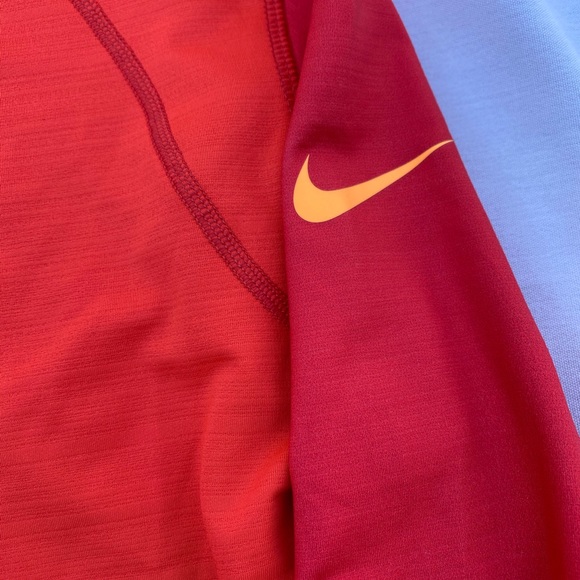 Nike Pro Women's Hyperwarm Fade Training Top Small - Picture 2 of 8